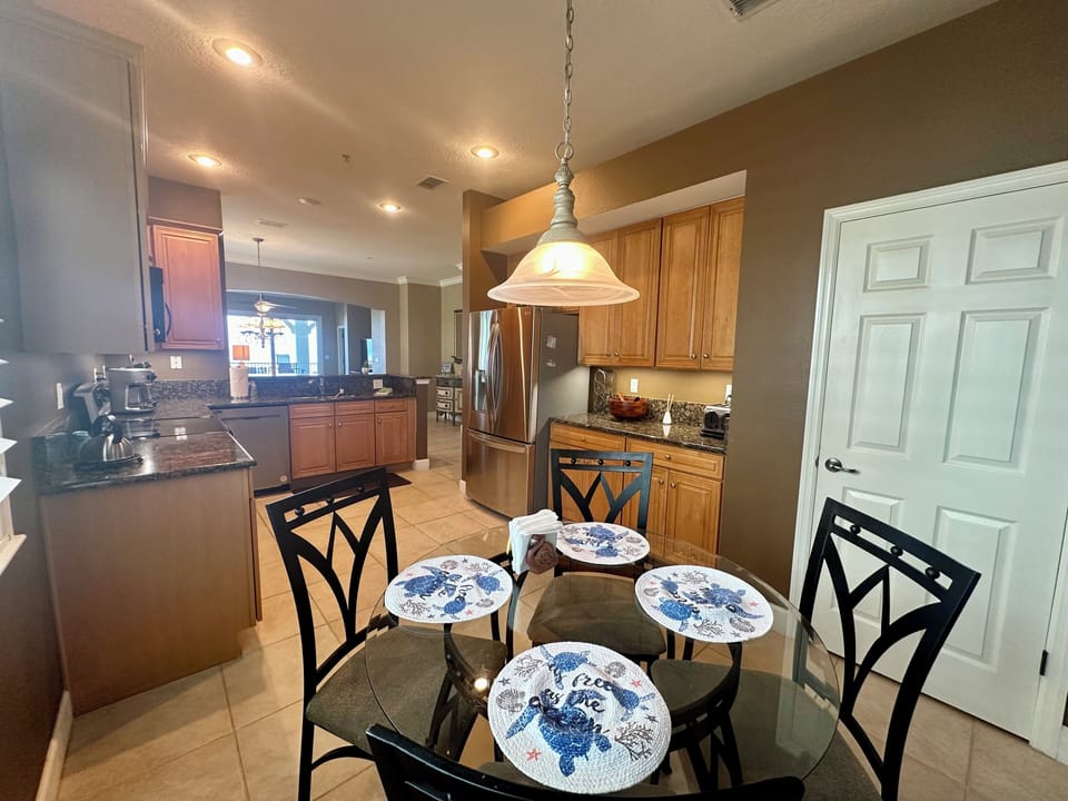 Eat In Kitchen