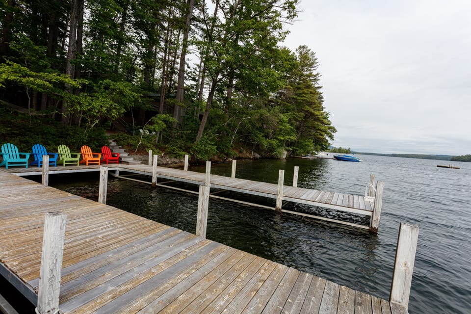 Dock fingers are 6'Wx40'L with 11 x 6 connector
































