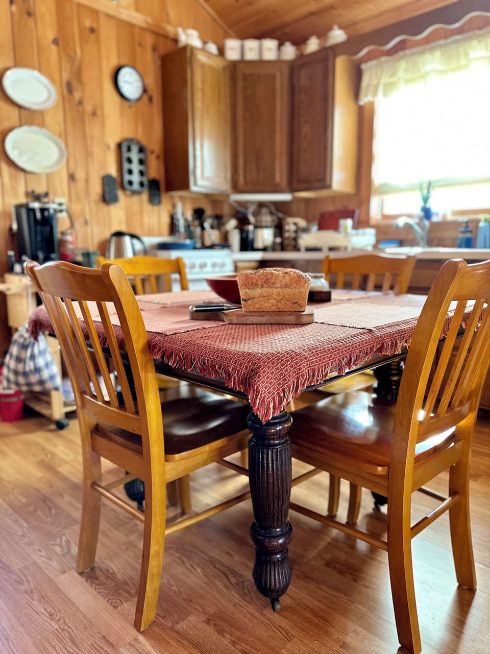Eat-In Kitchen