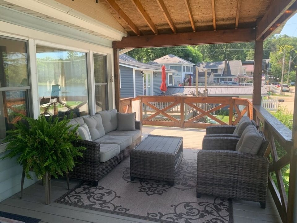 New wicker set