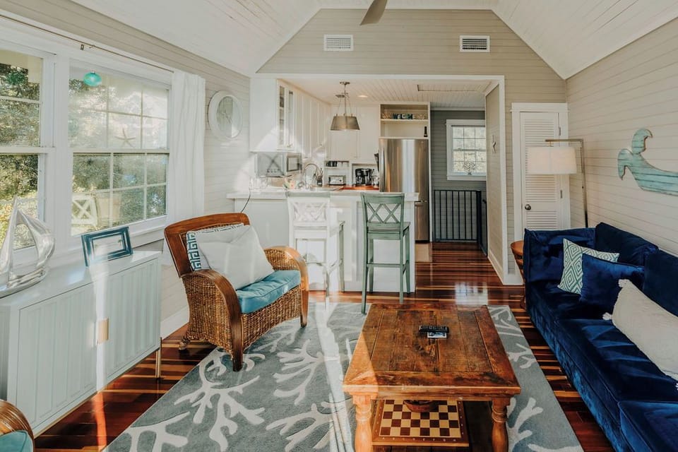 Living room with open kitchen. 