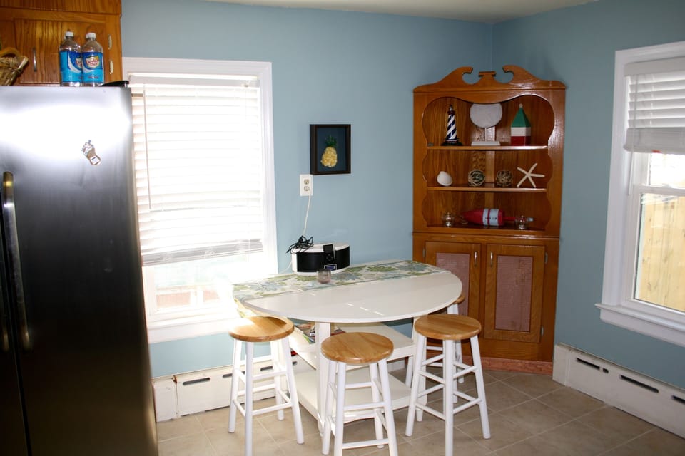 Bright, eat-in kitchen