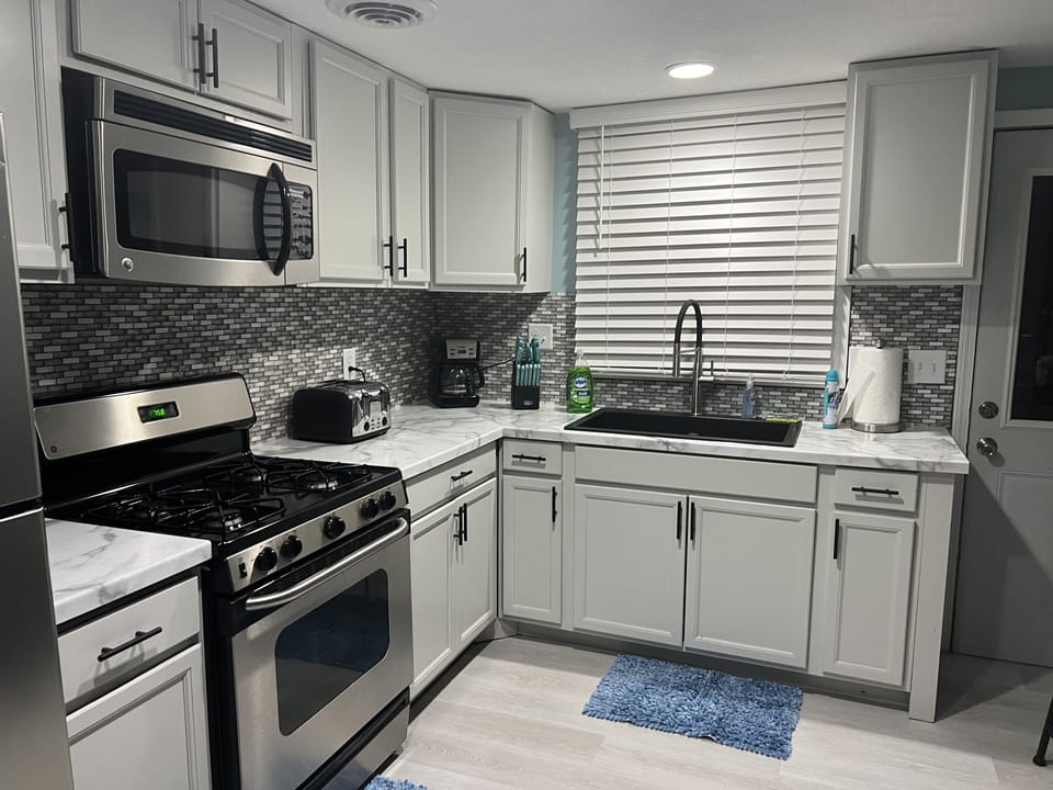 Newly renovated Kitchen for 2022.