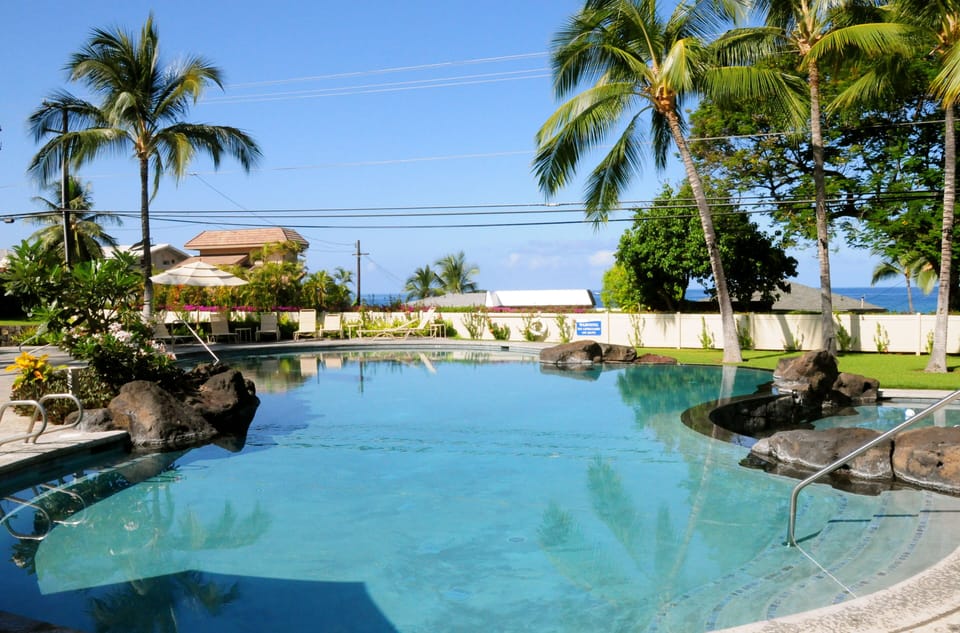 Complex pool