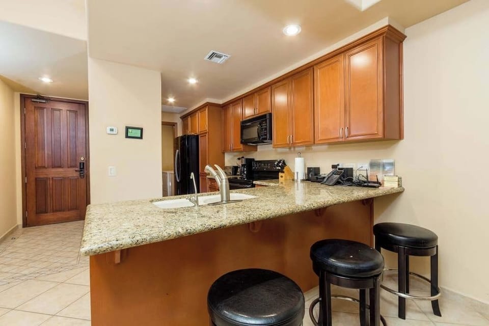 Kitchen (1)