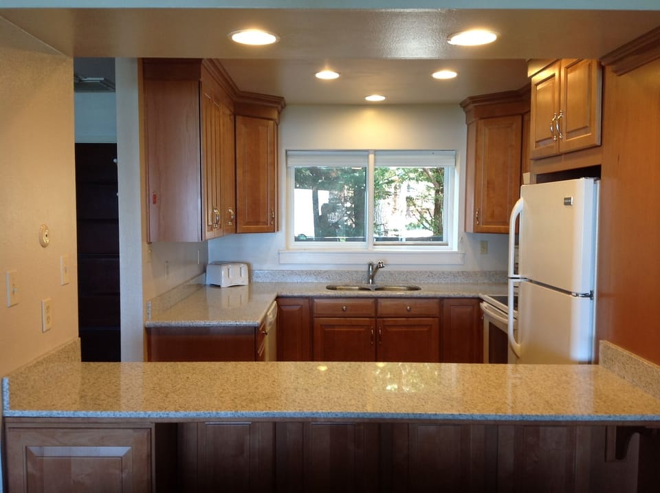 brand new and fully equiped kitchen