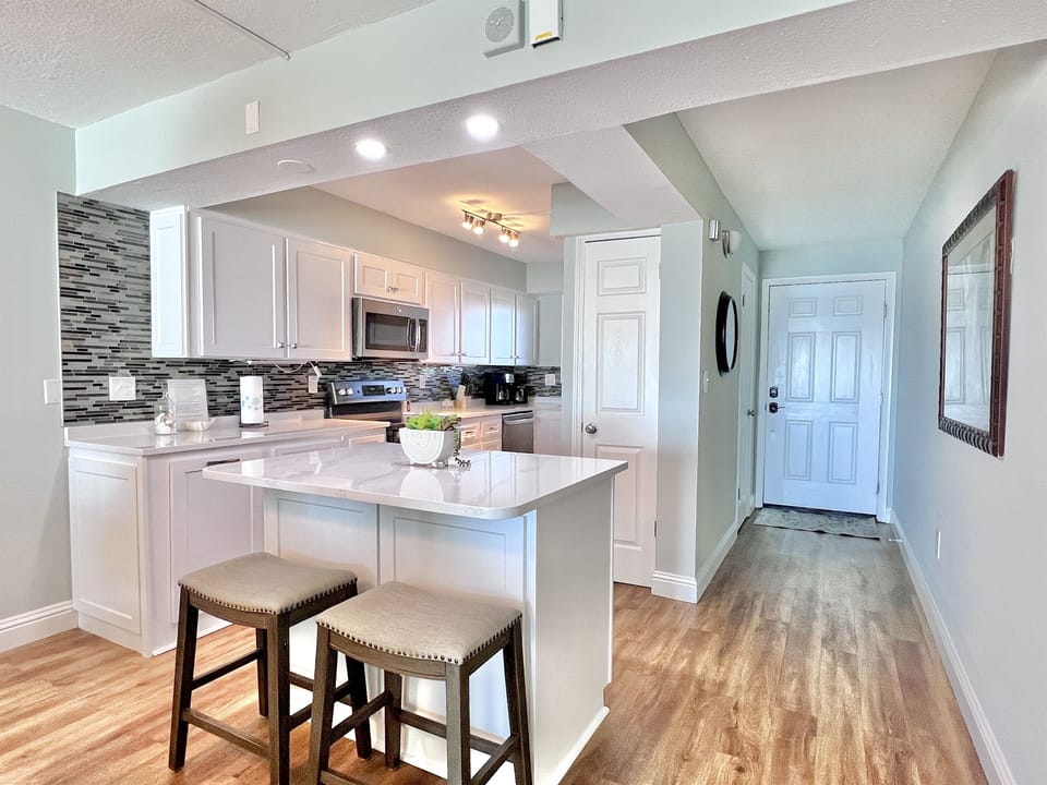 Awesome Kitchen - New Cabinet and Granite Countertops