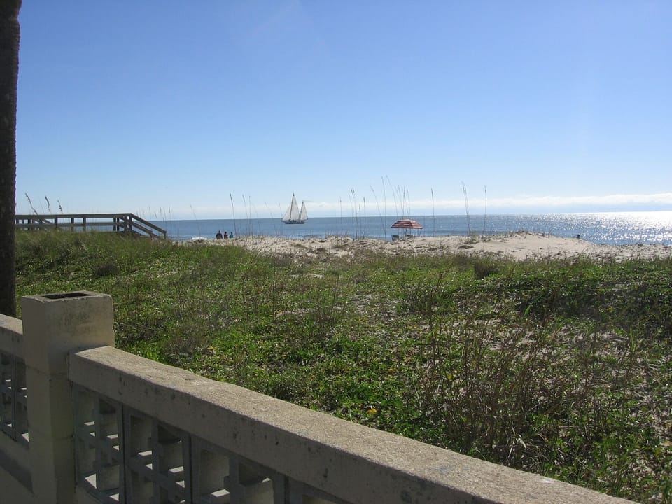Quick walk past the pool for a closeup view of the Gulf of Mexico. 