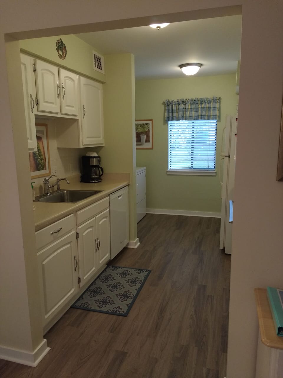 Well-equipped kitchen