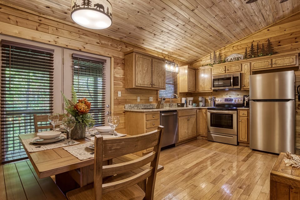 Smoky Mountain Cabin "Honeymoon Hideaway" - Dining table and fully furnished kitchen