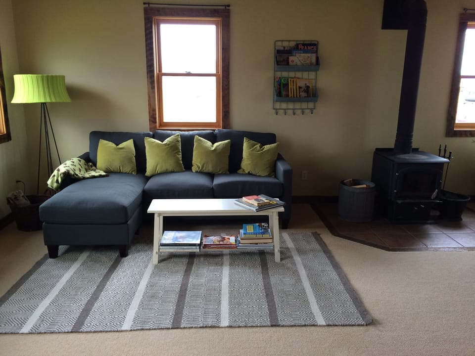 Cozy living in both summer and winter!