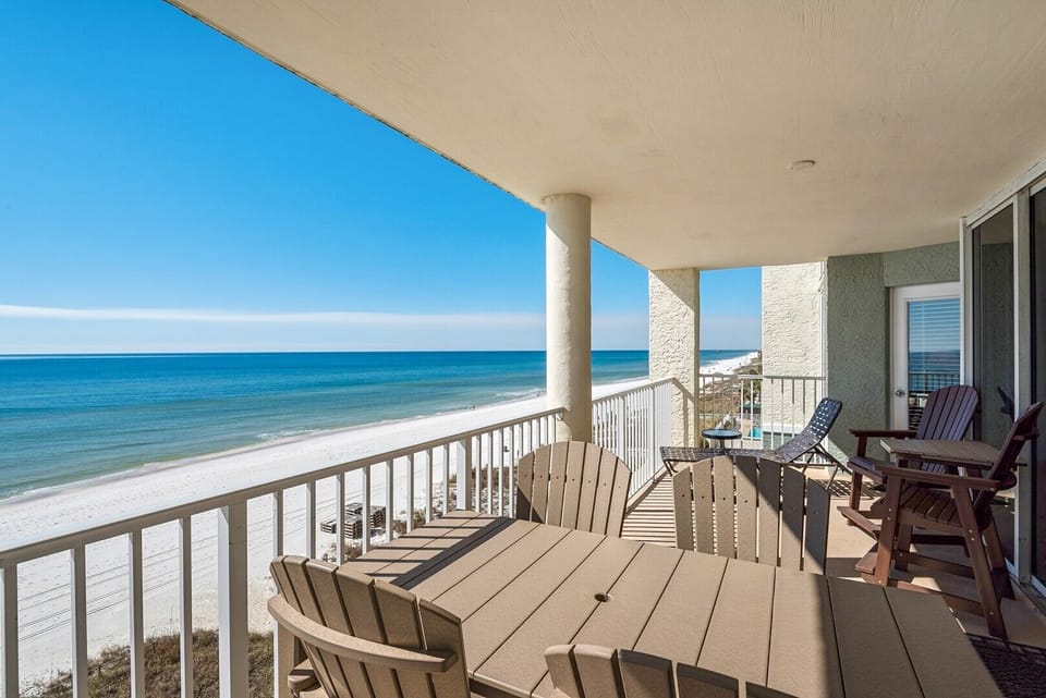 Private balcony