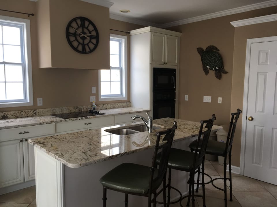 Kitchen Bar