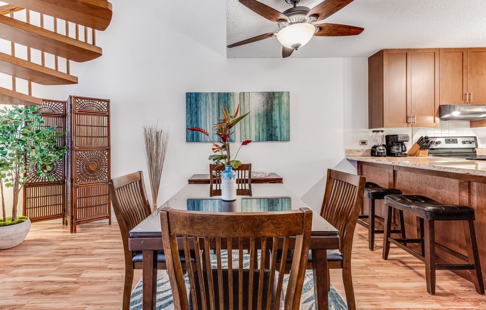 Dining room with seating for four.
