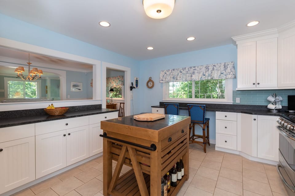 Kitchen with Counter Seating