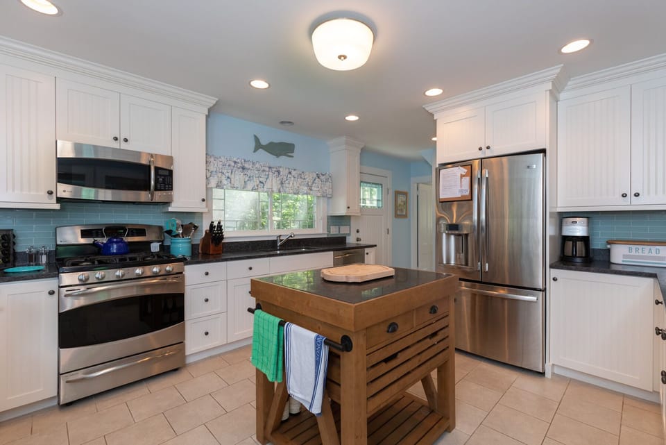 Kitchen - Stainless Appliances and Island