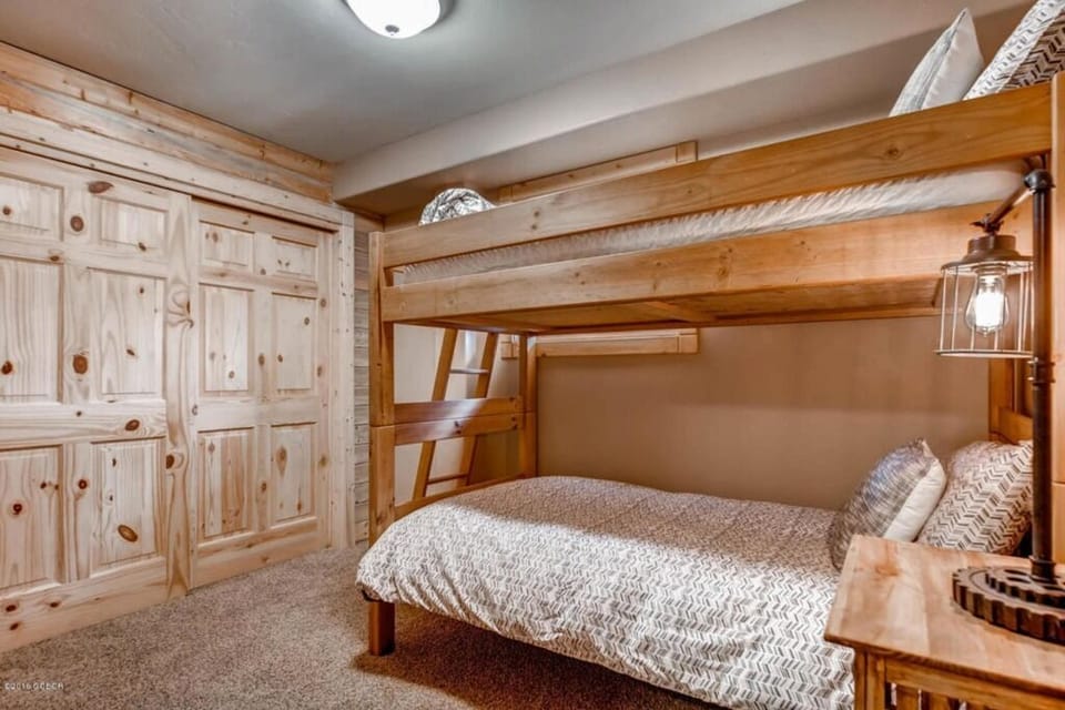 Downstairs Bunk
