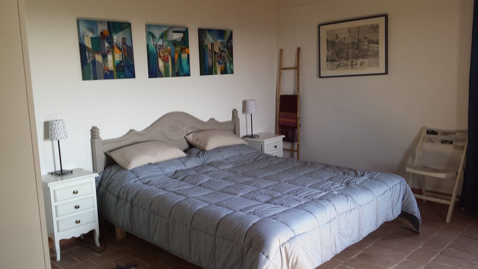 First floor large master bedroom