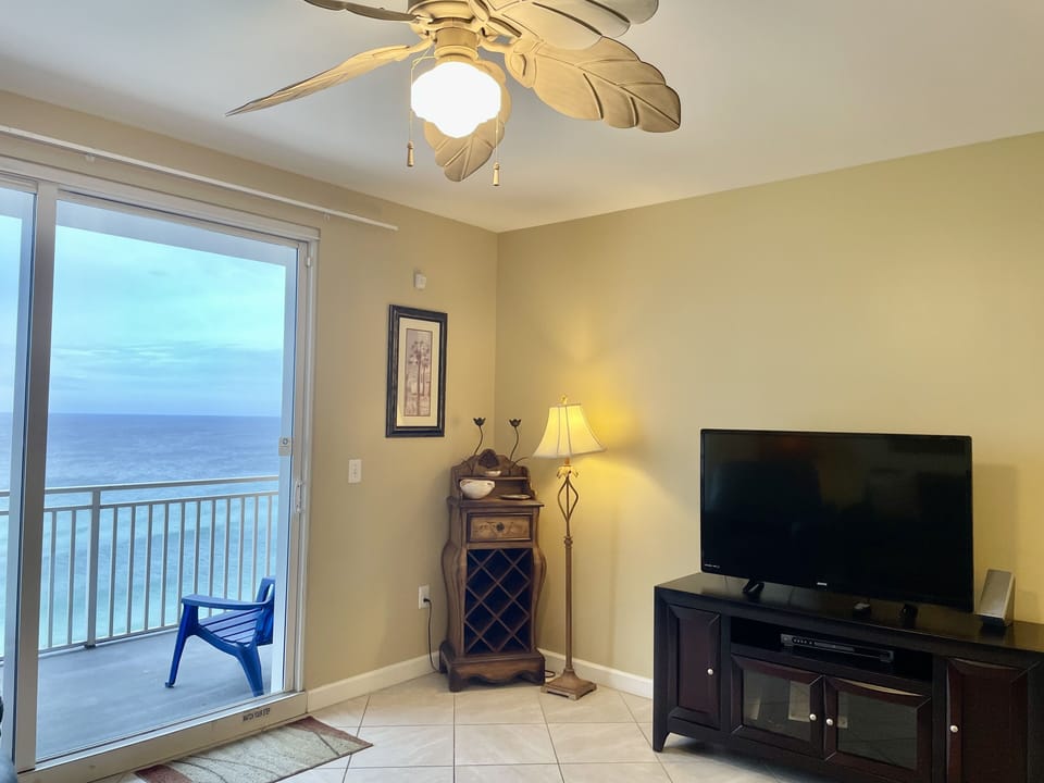Family room with oceanfront view