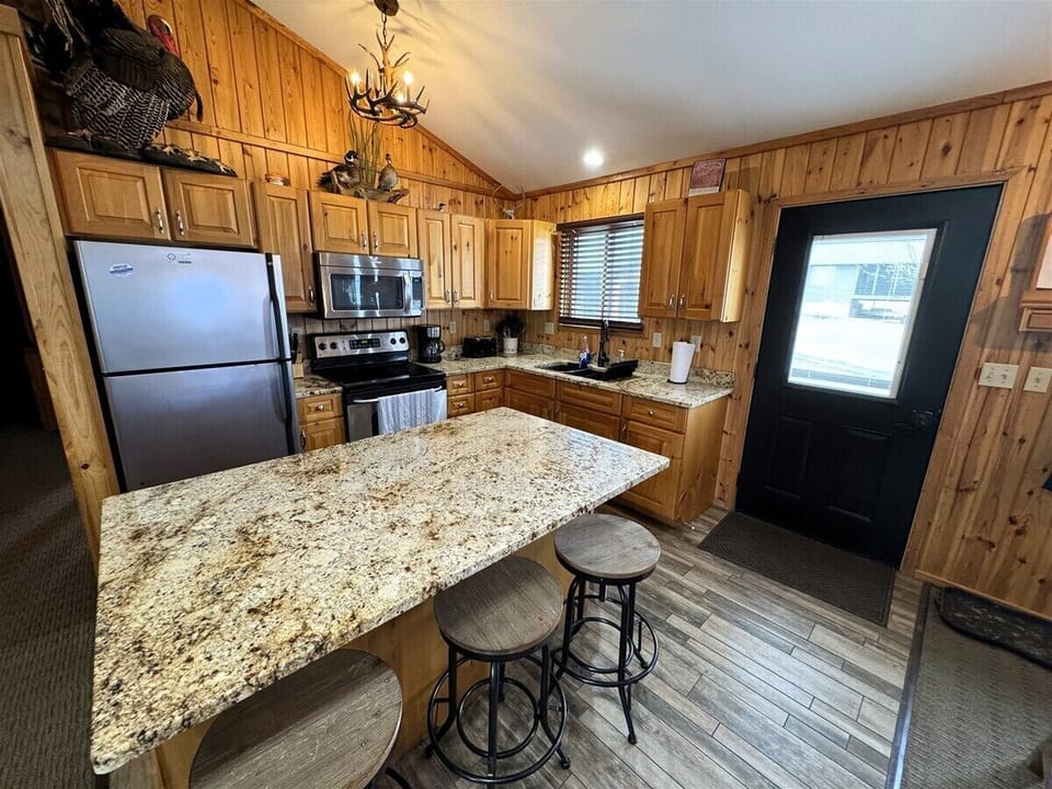 Kitchen/Dining