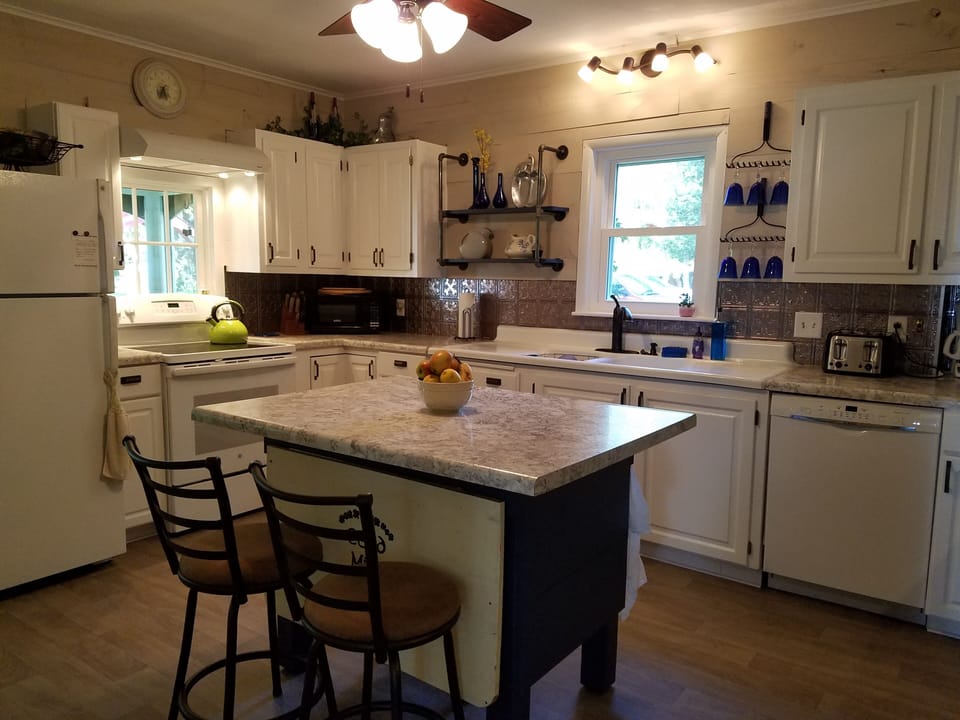 new kitchen in main home