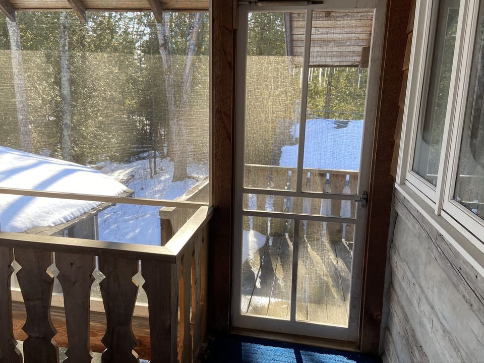 2nd floor porch to open balcony shared with full bedroom #3