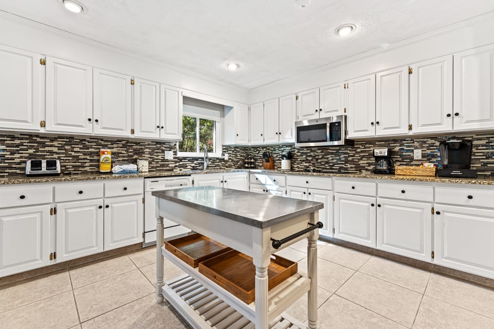 Fully equipped kitchen with ample counter space