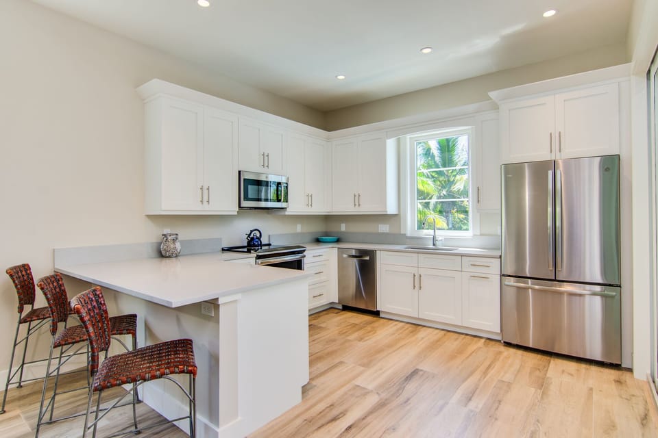 Bright Modern Kitchen
All New
