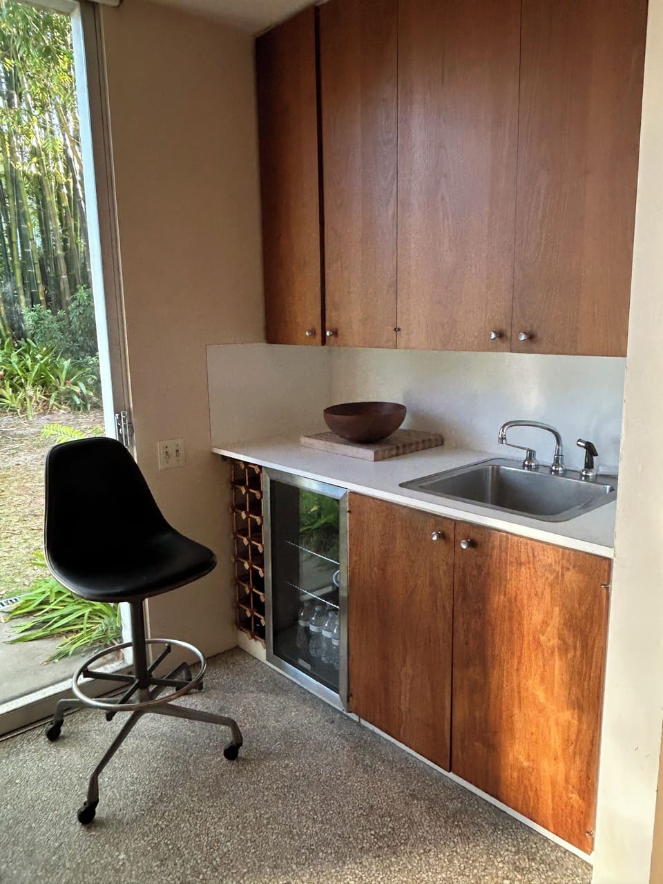 kitchen with drinks cooler