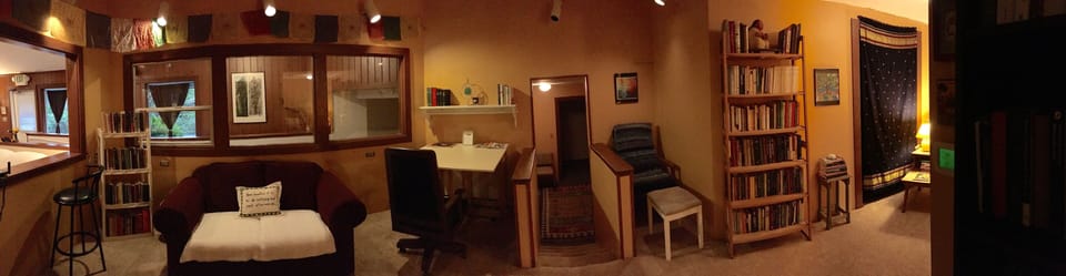 Library lounge downstairs