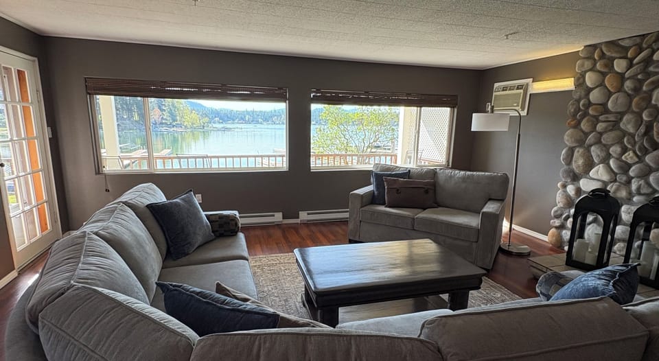 Generous living room. Great view!