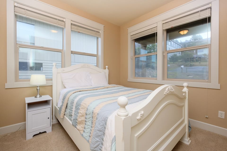 Entry Level Bedroom - Double Bed