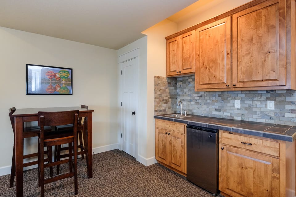 Basement Wet Bar