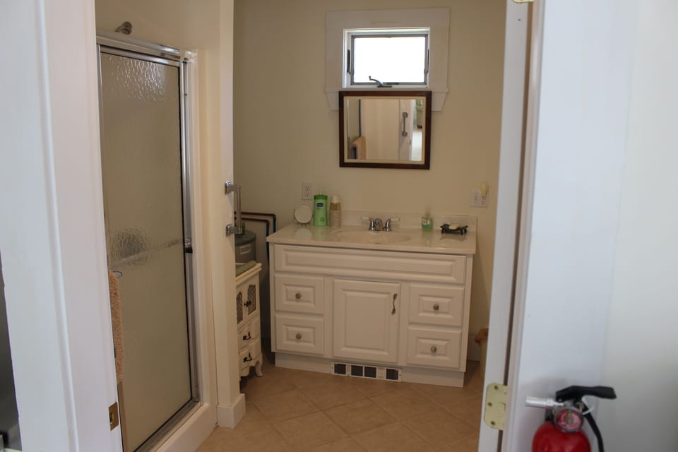 Spacious Bathroom