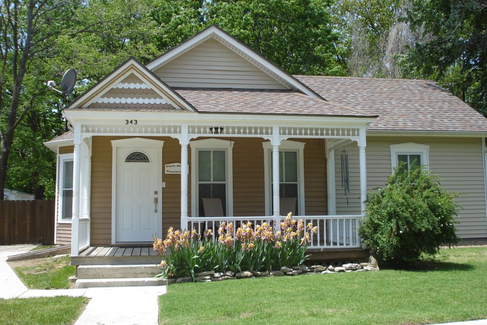 WC accessible. Sidewalk to back patio w/ramp to back door. Wide doors throughout