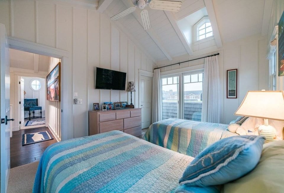 Bedroom 3 (with en-suite Bathroom)