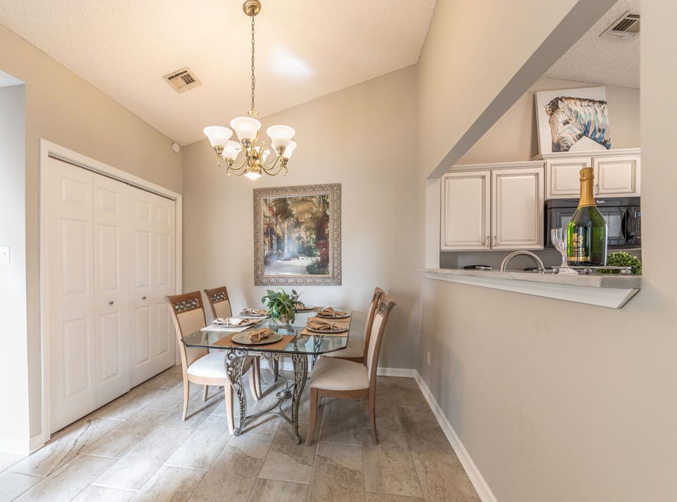 Dining/ W&D behind doors