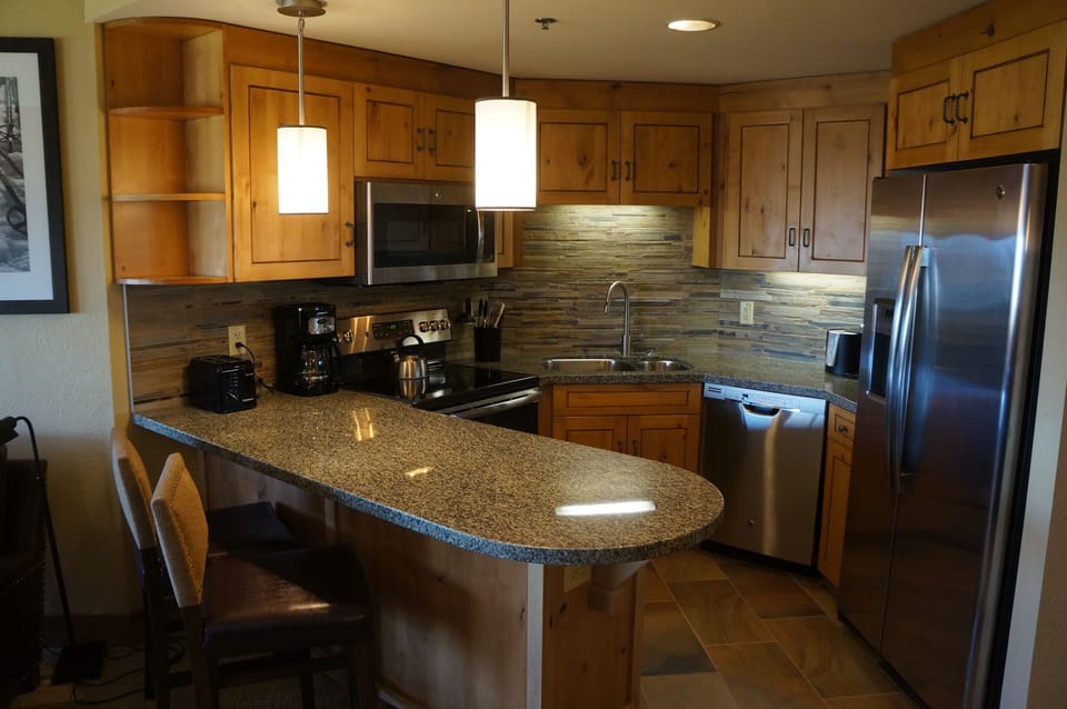 Kitchen Fully Stocked w/Appliances and Utensils