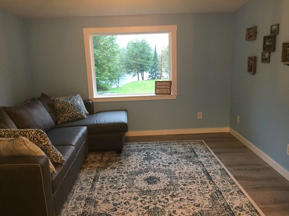 Picture Window Showing 1 Min Walk to the Lake