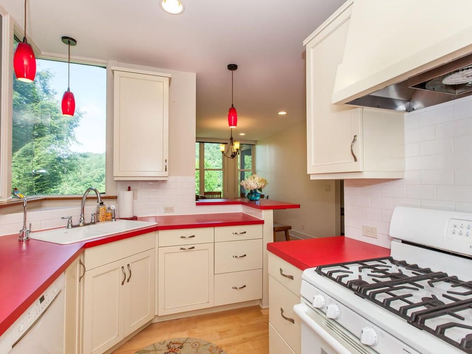 Fully stocked kitchen w/ gas range,  W/D & large pantry attached