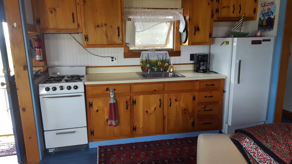 Yes! We have a kitchen!
