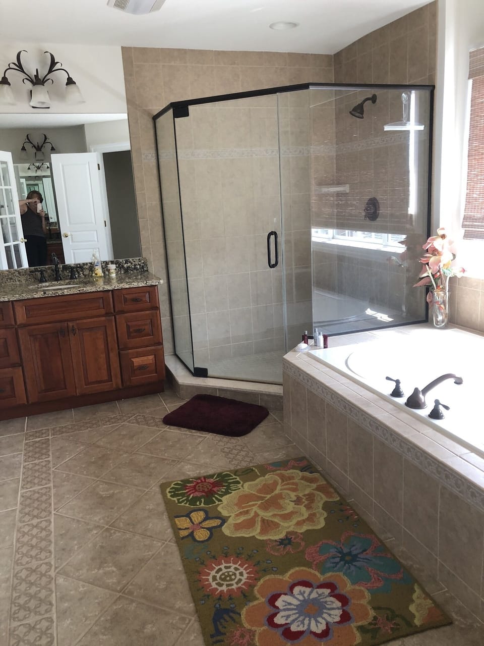 Upstairs Master bath with Jacuzzi, double sinks, shower and toilet room.