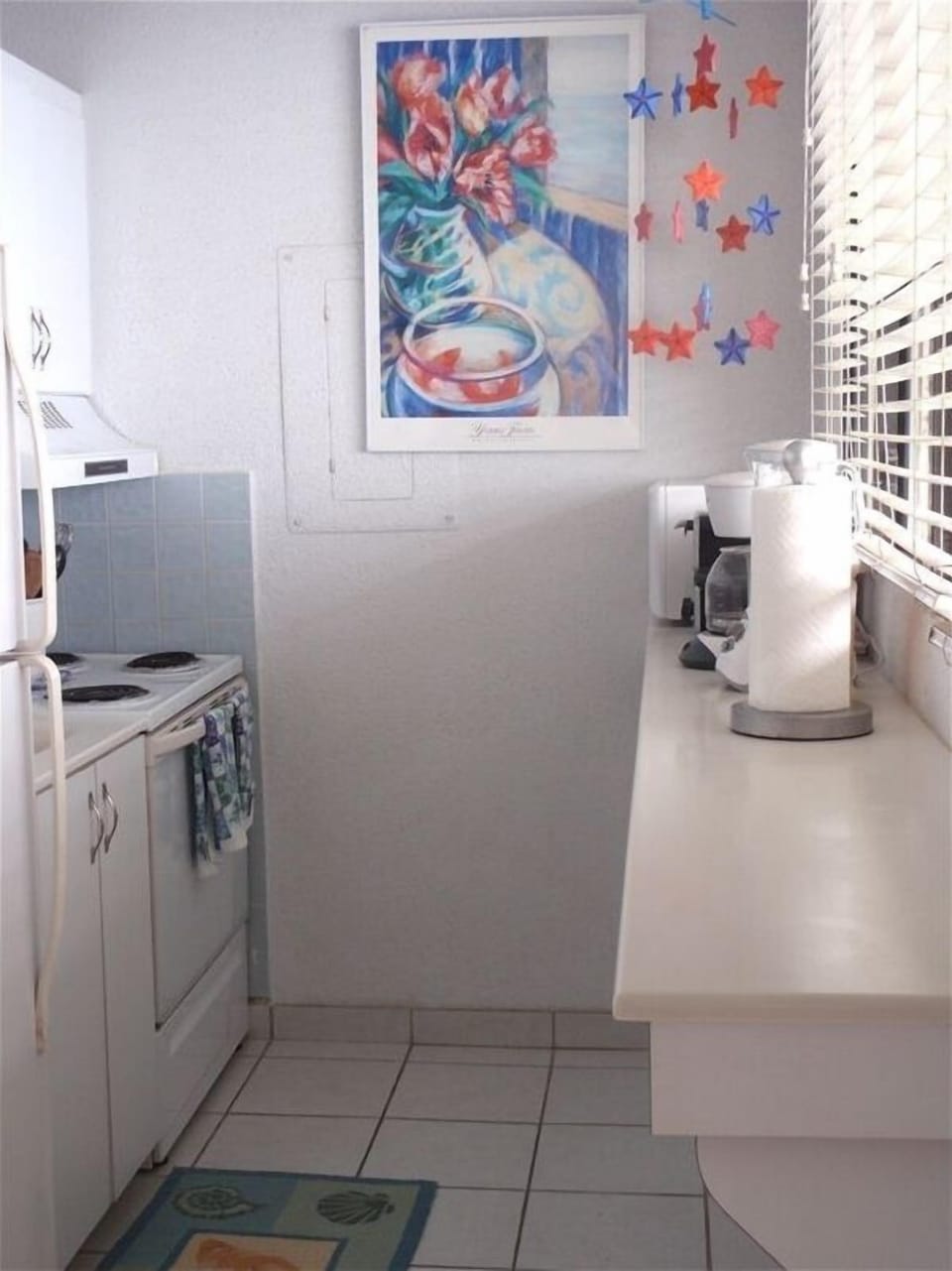 Bright, full-sized, and overlooking the Caribbean Sea...