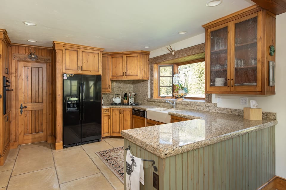 Chefs Kitchen with everything you need plus more. 