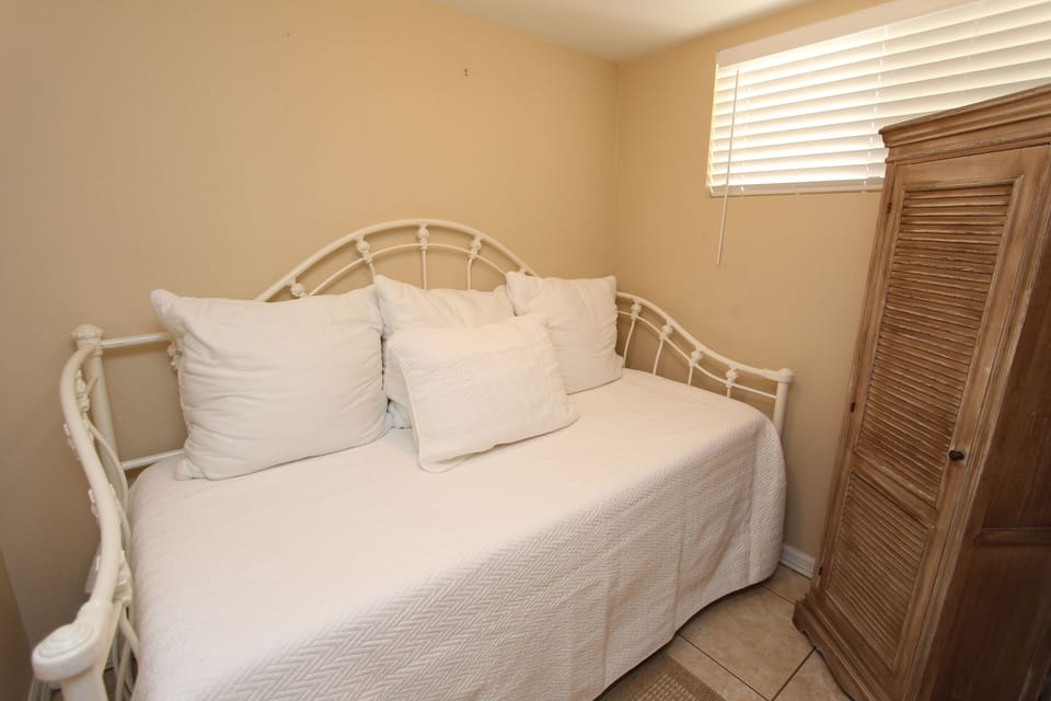 The Bonus Bedroom Features a Twin Day-Bed