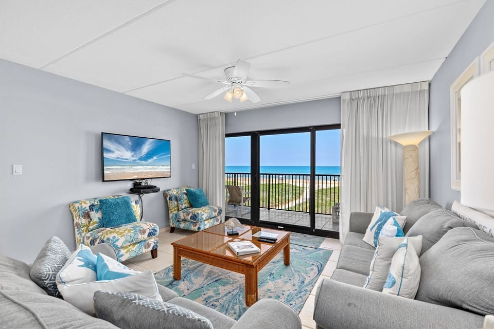 Living Room with Ample Seating