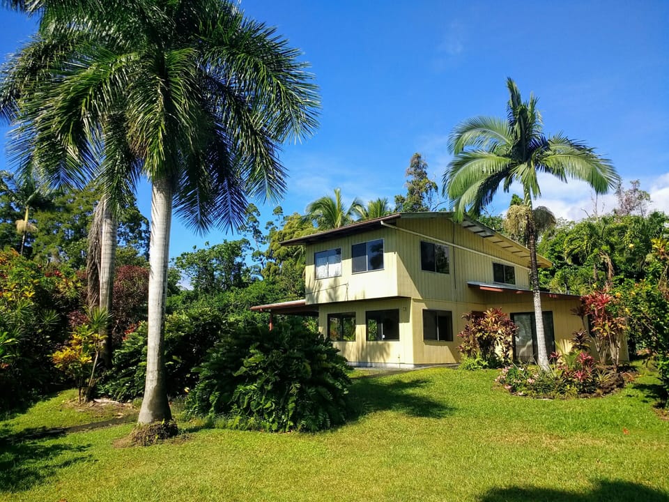 A Peaceful setting to relax and enjoy Paradise.  Away from it all.