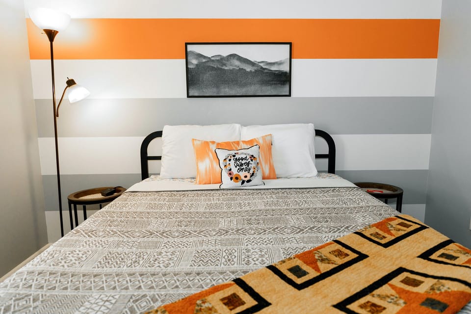 Second bedroom with Queen bed