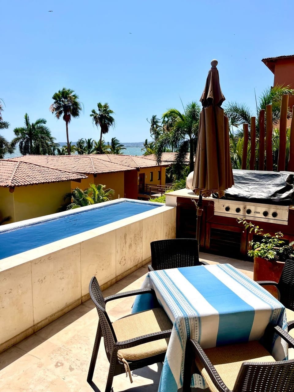 Cool off in the dipping pool. Enjoy the BBQ and dine al fresco.