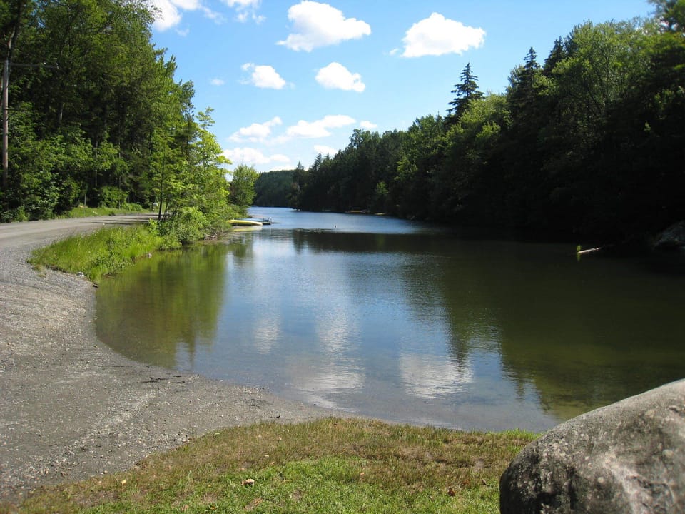 Lake Raponda Boat Ramp
